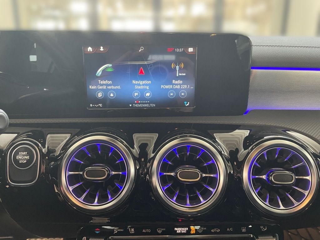 Fahrzeugabbildung Mercedes-Benz CLA 250 e SB AMG Night AHK Pano Navi LED Sport