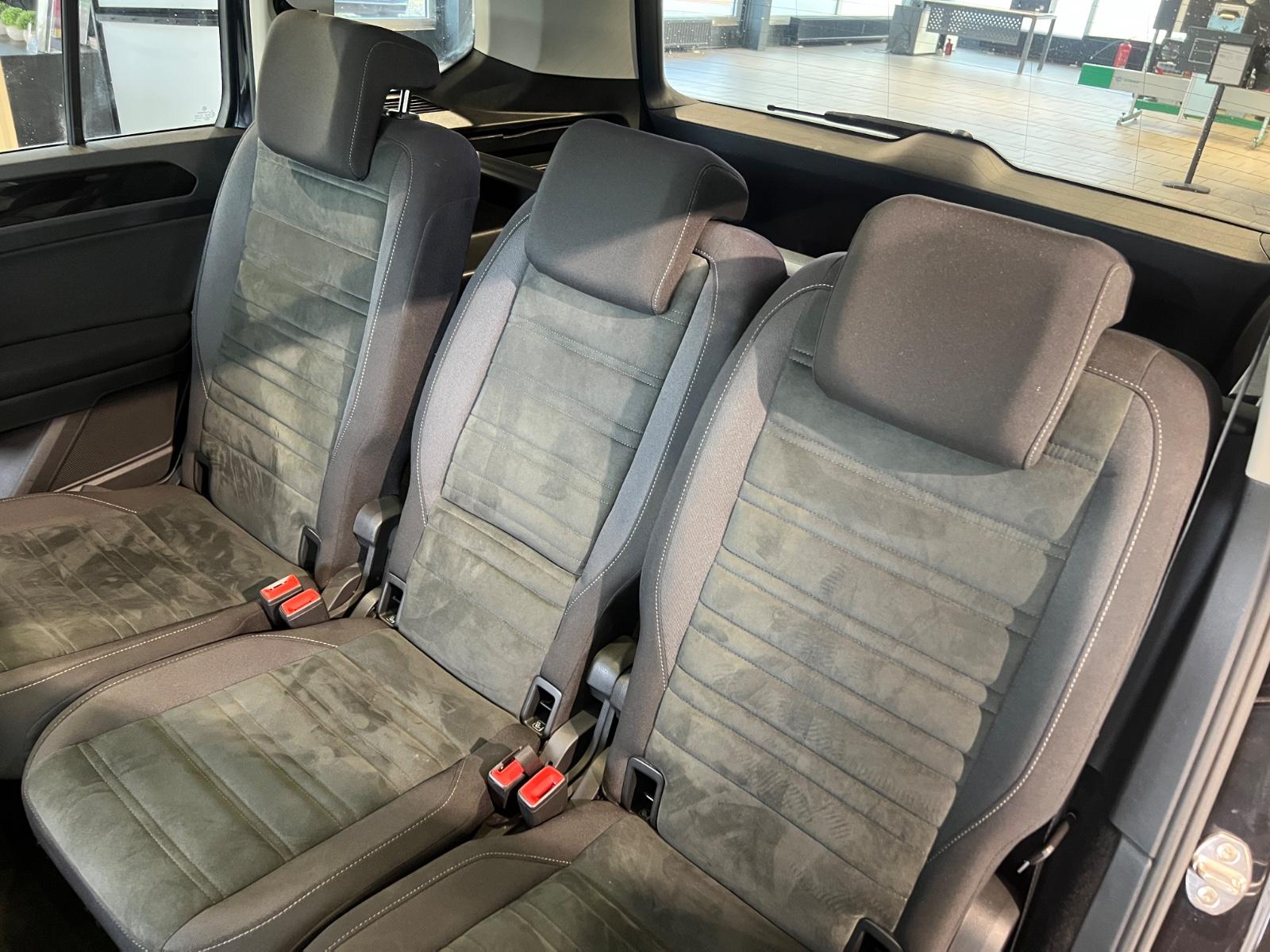 Volkswagen Touran Highline*ALCANTARA*PANO*AHK