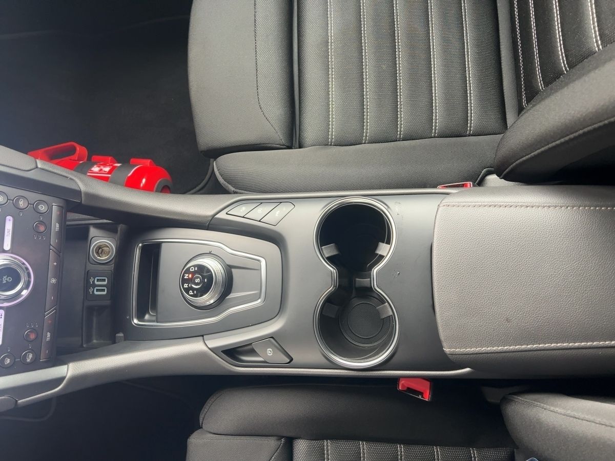 Ford Mondeo - Bild 14