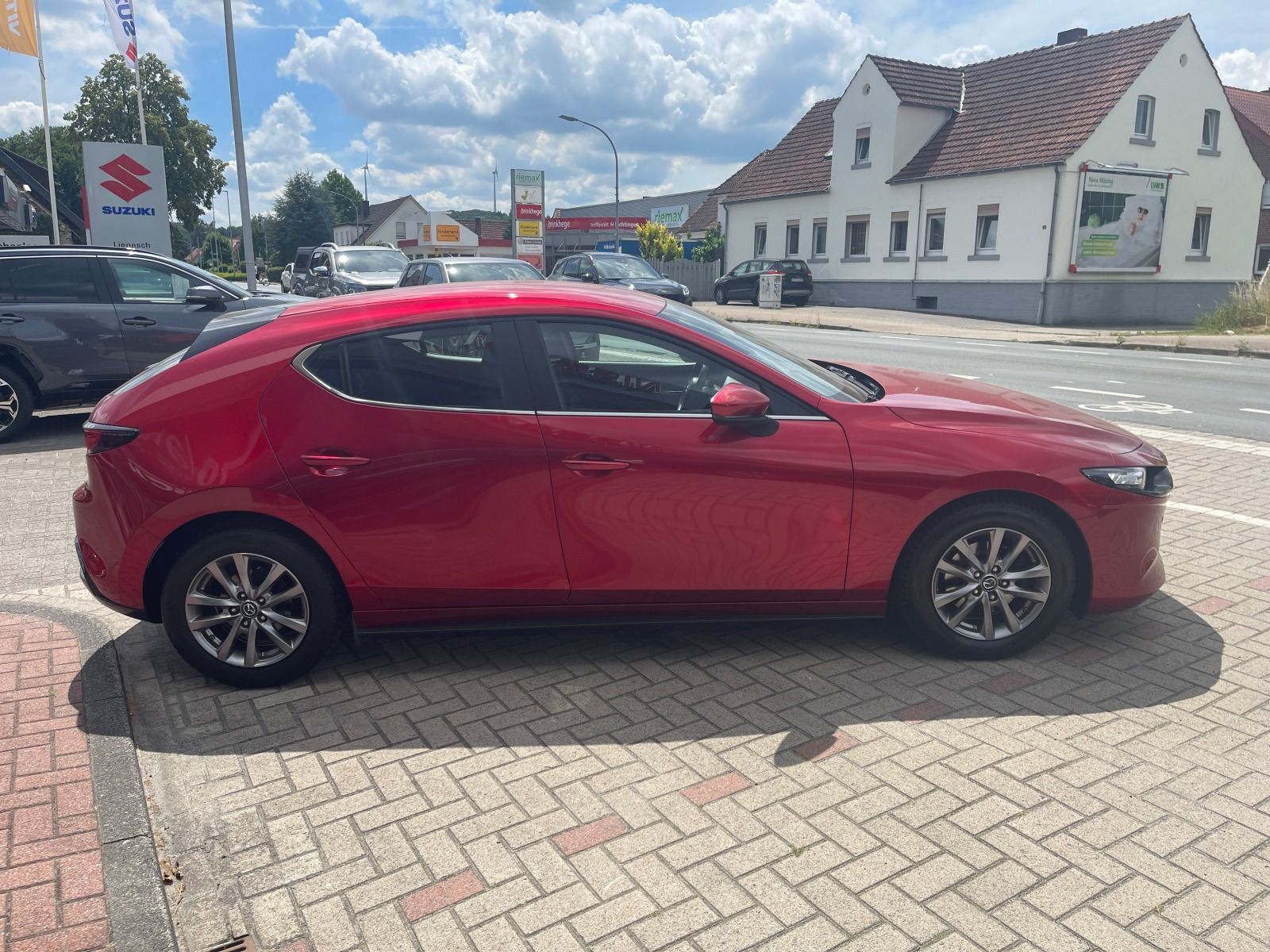 Fahrzeugabbildung Mazda 3 2.0 i Lim. Selection Mild-Hybrid