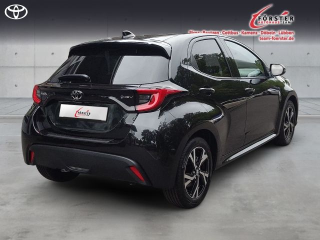 Toyota Yaris Hybrid 1.5 Teamplayer *COMFORT-P* imagem 2