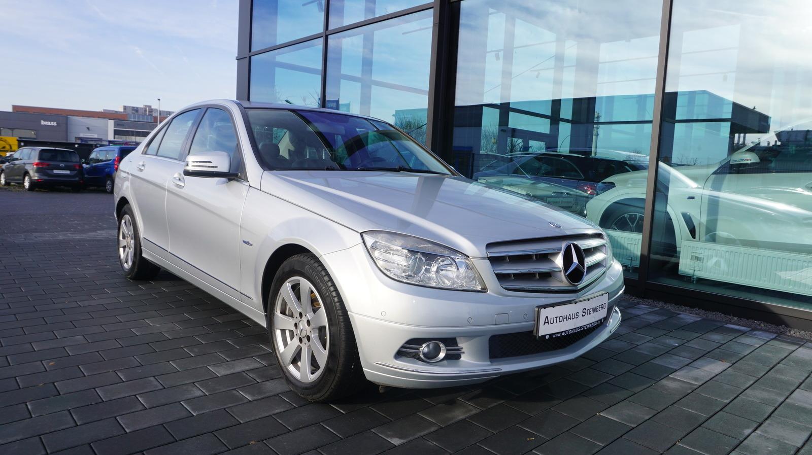 Mercedes-Benz C 180 CGI BlueEfficiency AUTOMATIK+SHZ+TEMPOMAT+
