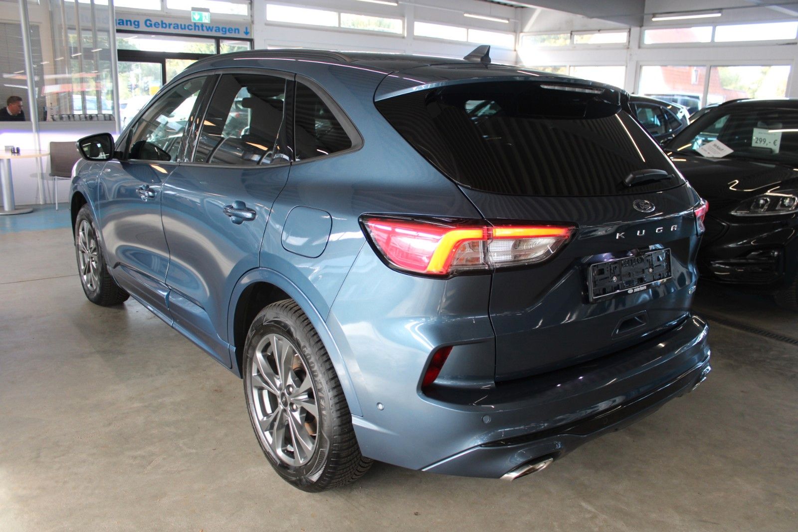 Fahrzeugabbildung Ford Kuga 2.5 PHEV ST-Line X LED B&O HUD ACC WinterP