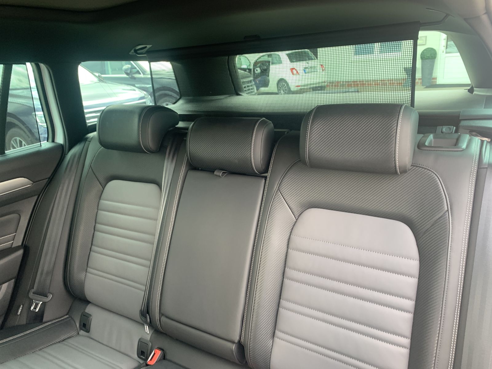 Fahrzeugabbildung Volkswagen Passat Variant 2.0 TDI*R-Line*4Motion*Leder*AHK*