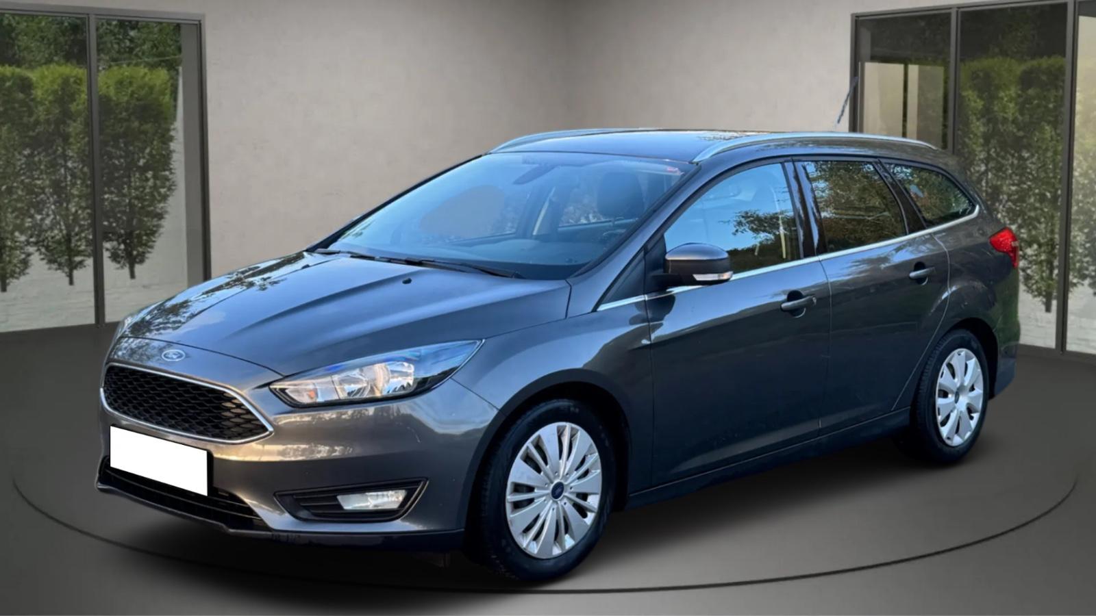 Ford Focus 2015 — rear view
