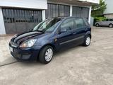 Ford Fiesta 1.2 16V 5p. Ghia x Neopatentati - Ford Fiesta aus 2006: Ghia