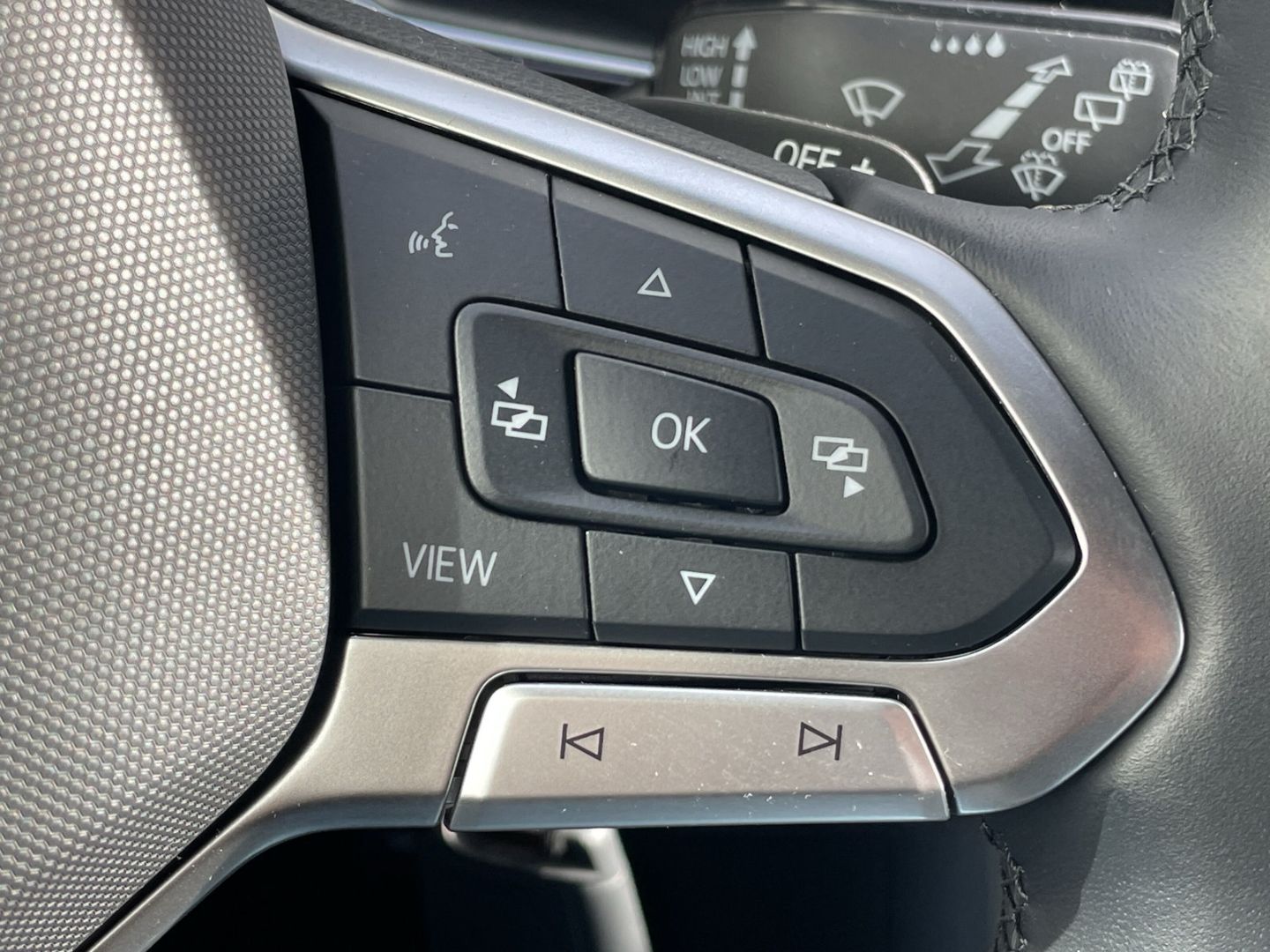 Taigo 1.0 TSI DSG R-Line ACC/App-Connect/Matrix/