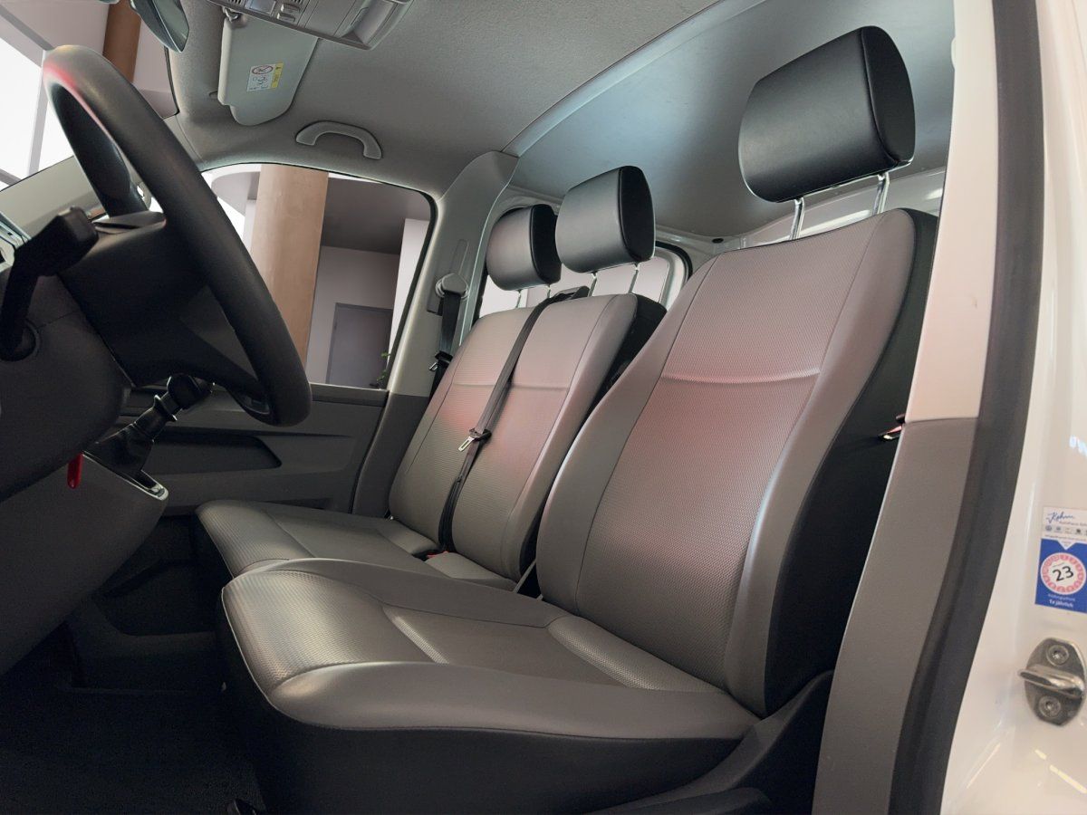 Fahrzeugabbildung Volkswagen T6.1 2.0 TDI Pritsche Doppelkabine LR AHK