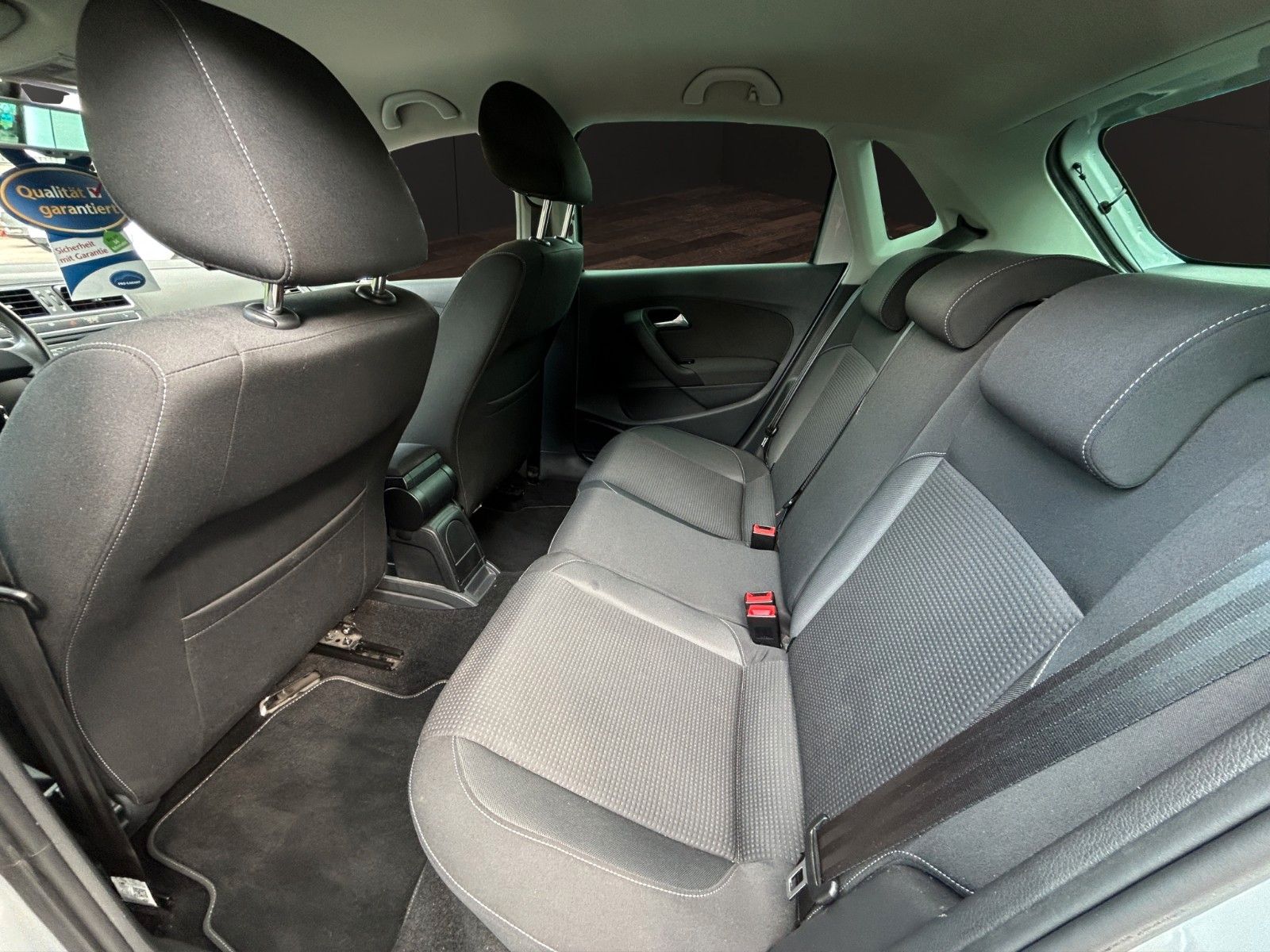 Fahrzeugabbildung Volkswagen Polo V Comfortline Klimaaut./Sitzheuzung/TÜV NEU