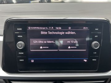 Volkswagen T-Roc - 11
