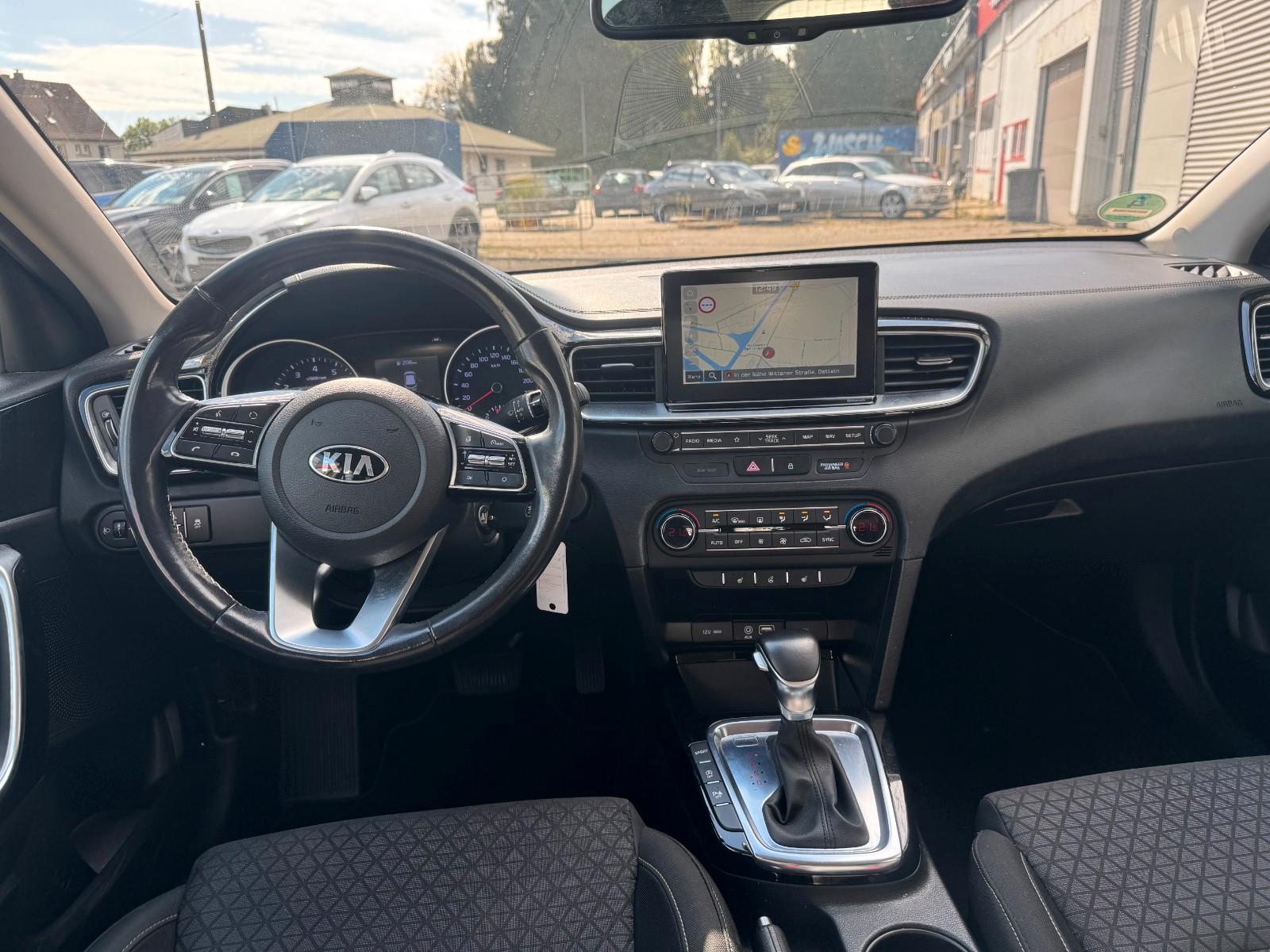 Kia Ceed 1.4 T-GDI DCT7 Vision *Navi*AWR*Garantie*