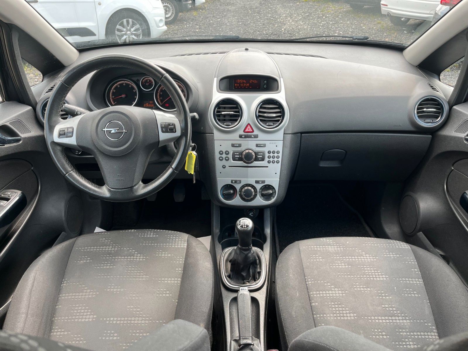 Fahrzeugabbildung Opel Corsa D Satellite 1.2 Klima 2.HAND TÜV 05/2026