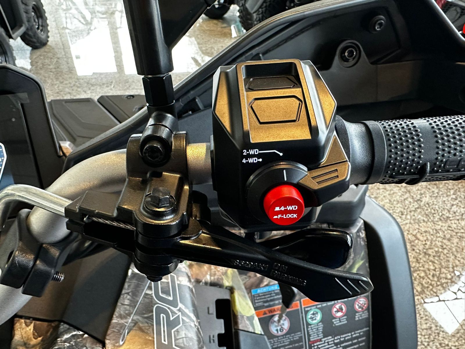 CFMOTO CFORCE 850 ABS EPS Touring — Bild 11