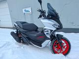 Aprilia SR GT 200 - APRILIA SR GT 200