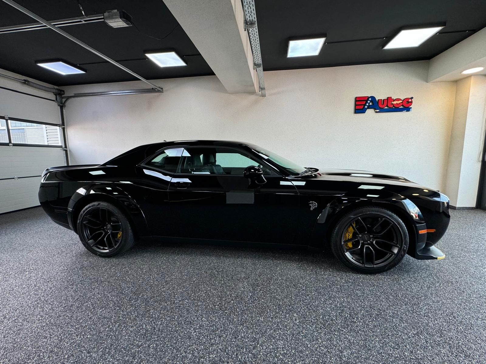 Fahrzeugabbildung Dodge HELLCAT JAILBREAK -LAST CALL-YELLOW CALIPERS