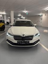 Skoda Superb 2.0 TDI SCR 140kW DSG AMBITION AMBITION - Skoda Superb: 140