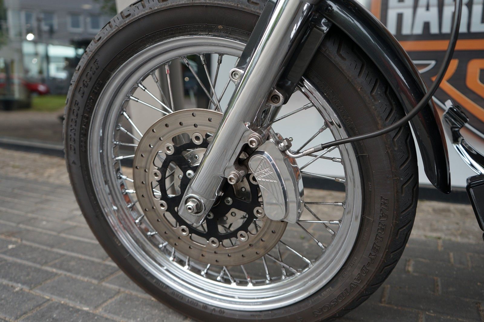 Fahrzeugabbildung Harley-Davidson Dyna Super Glide Custom-G&R Motortuning mit TÜV