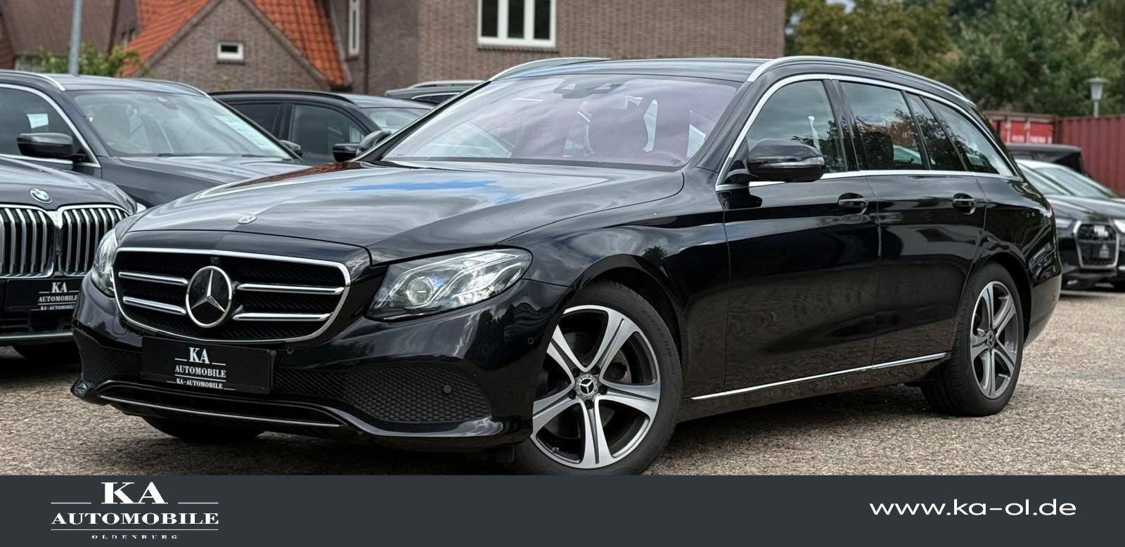 Mercedes-Benz E 200 T Avantgarde Widescreen HUD DIstronic 360°