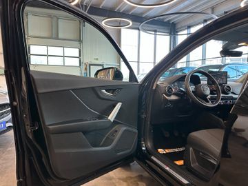 Audi Q2 30 TFSI S line *1. Hand*Klima*SHZ*Navi*BT*DAB