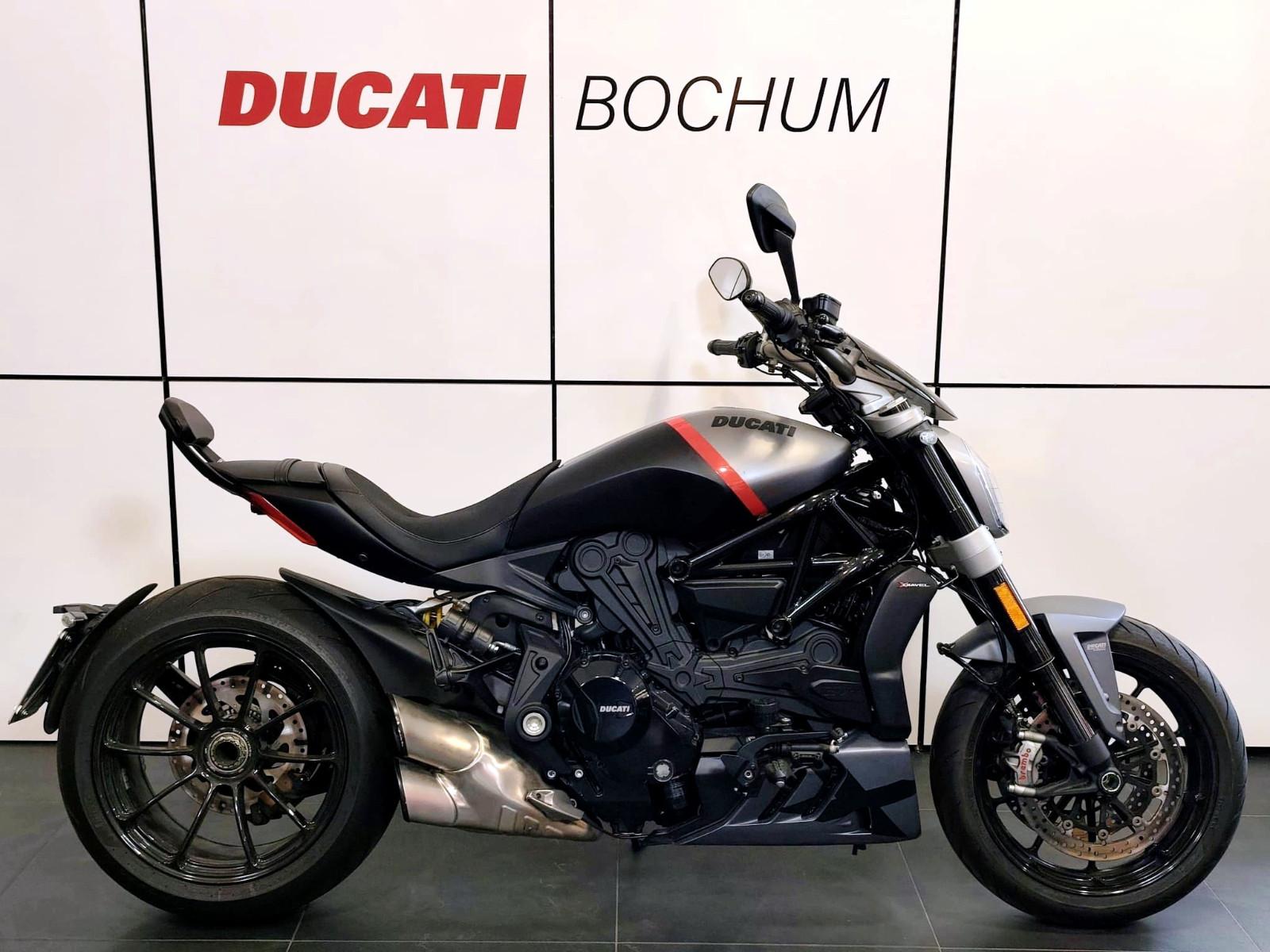 Ducati XDiavel Black Star / Titanium Gray & Black