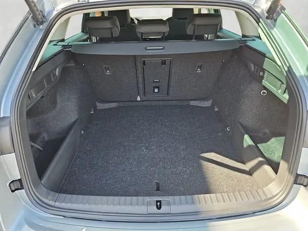 Fahrzeugabbildung SKODA Octavia 2.0 TDI DSG Selection AHK+APP+ACC+NAVI++