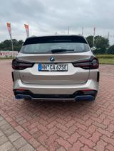 BMW iX3 INSPIRING INSPIRING - BMW iX3: Inspiring