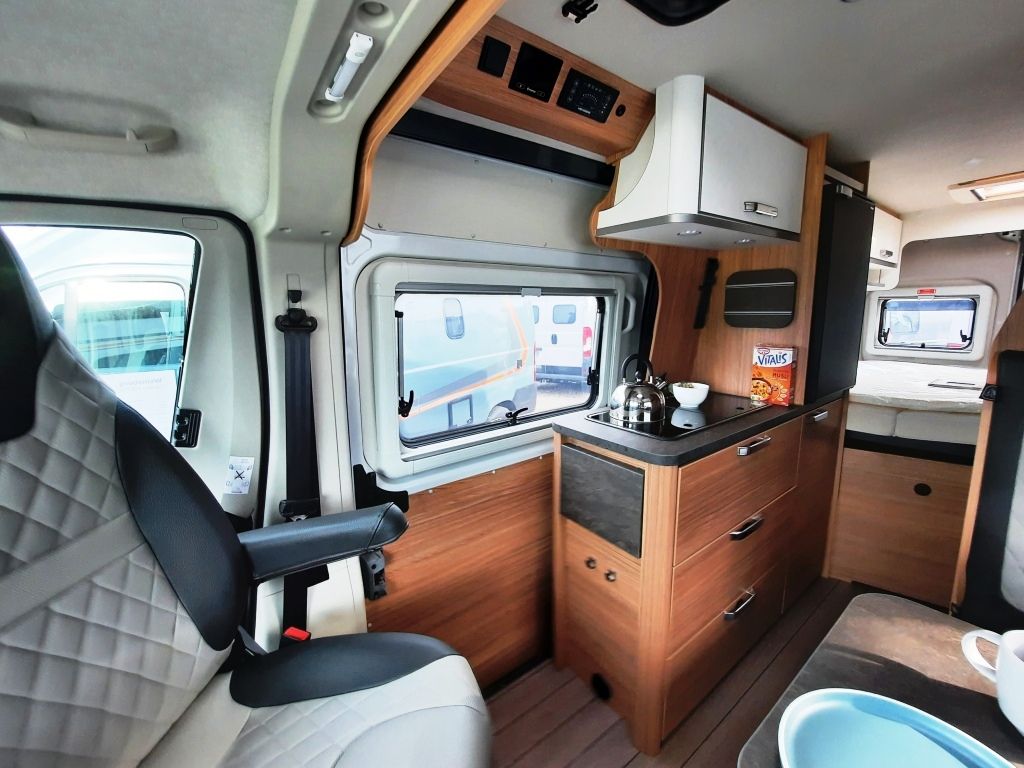 Fahrzeug Übersicht 7 Fahrzeugabbildung Weinsberg CaraBus EDITION FIRE 600 MQ Verfüg./Sparen Sie 1
