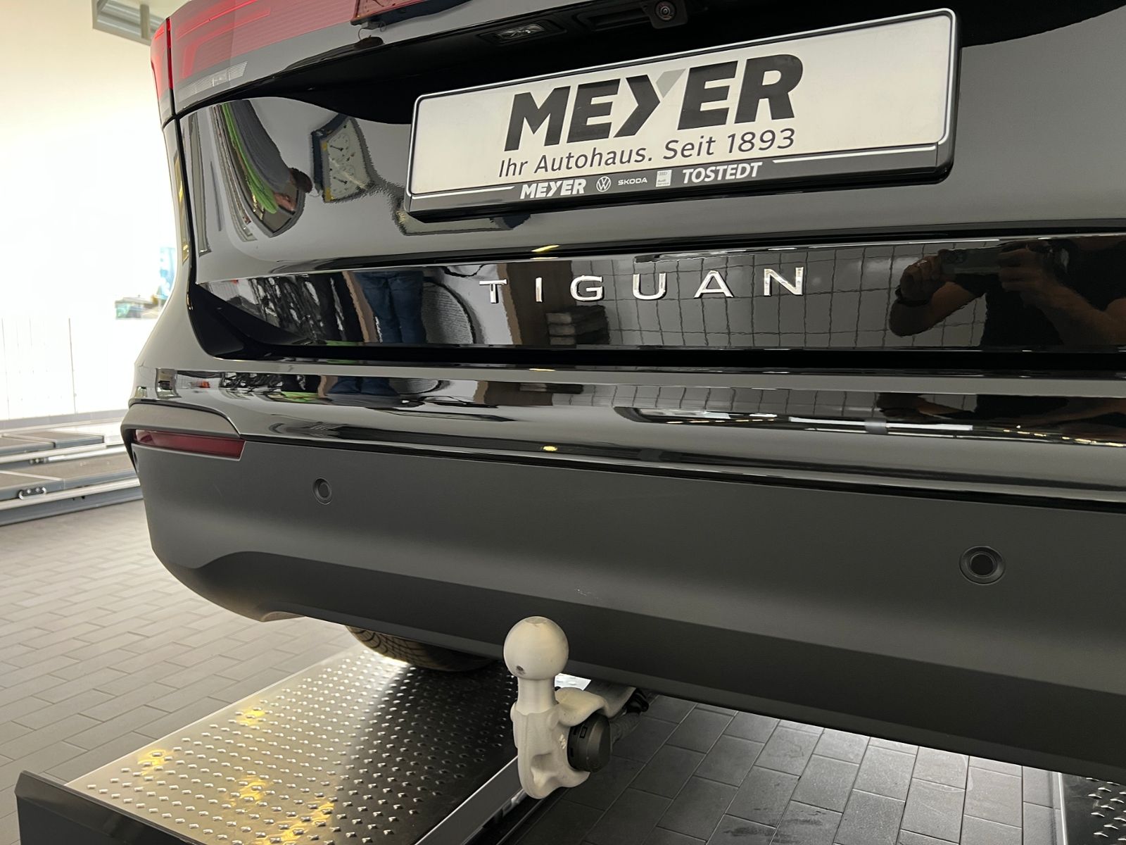 Fahrzeugabbildung Volkswagen Tiguan  ENERGY 2.0 TDI DSG *AHK, Navi, Ganzjahre
