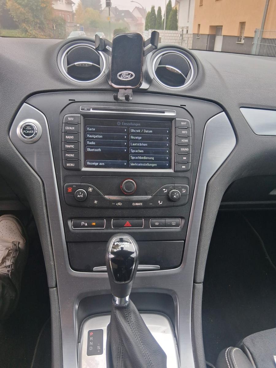 Ford Mondeo 2011 — photo 9