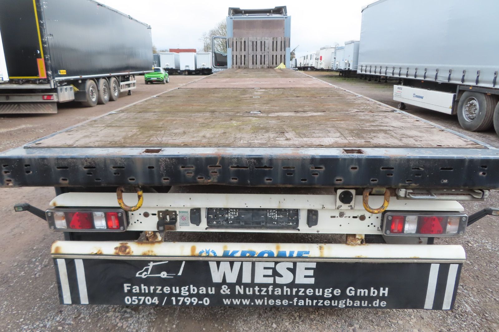 Fahrzeugabbildung Krone Plateau