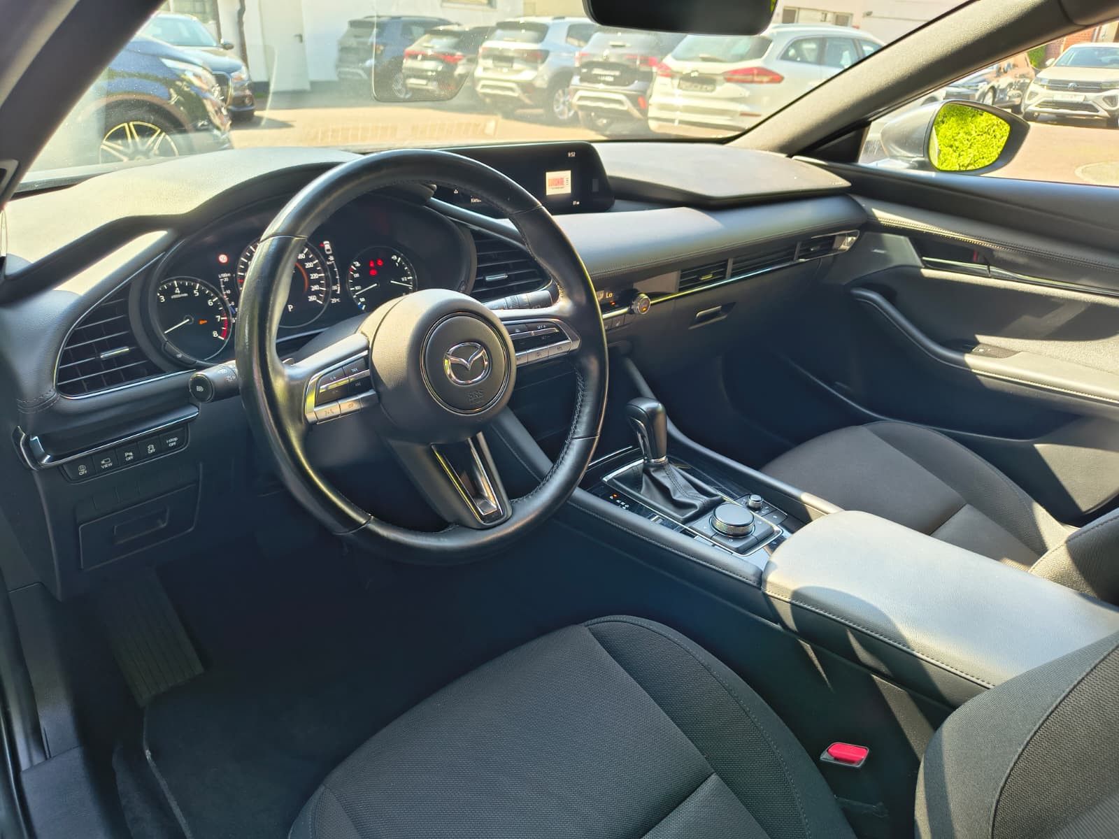 Fahrzeugabbildung Mazda 3 2.0 Auto. Selection LED+NAVI+SHZ+KAM+ACC+BOSE+