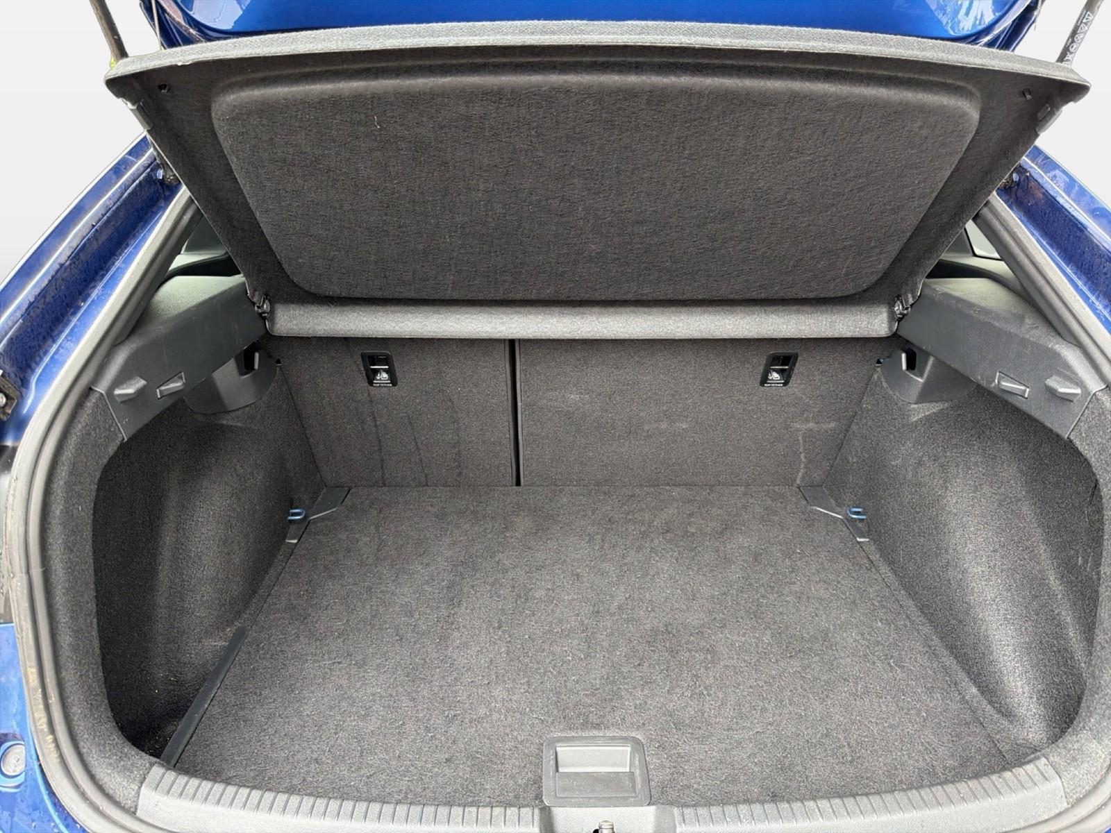 Volkswagen Taigo Life "Goal" 1.0 TSI 6-Gang WR Rear View, миниатюра 11