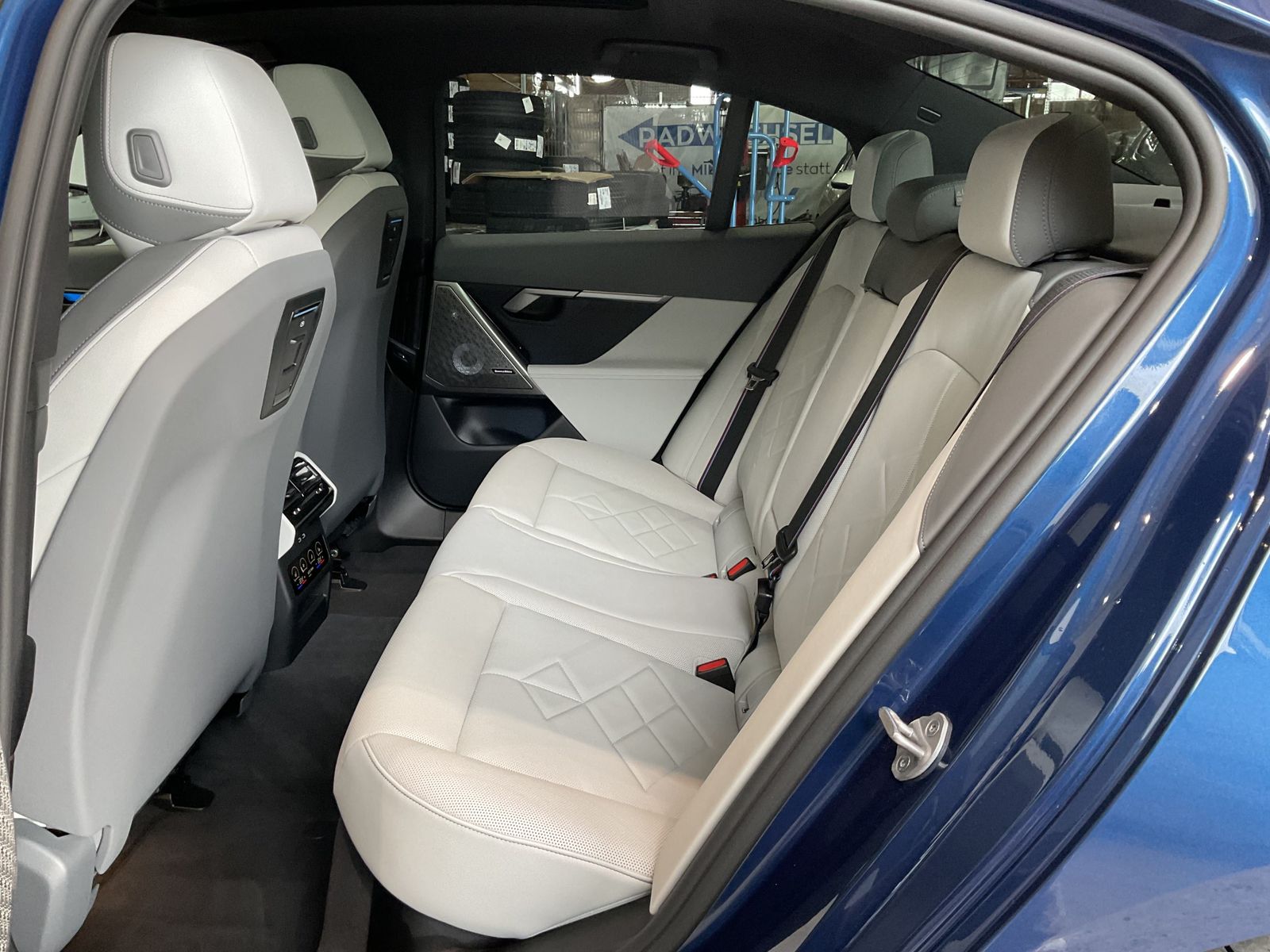 BMW i5 - Bild 9