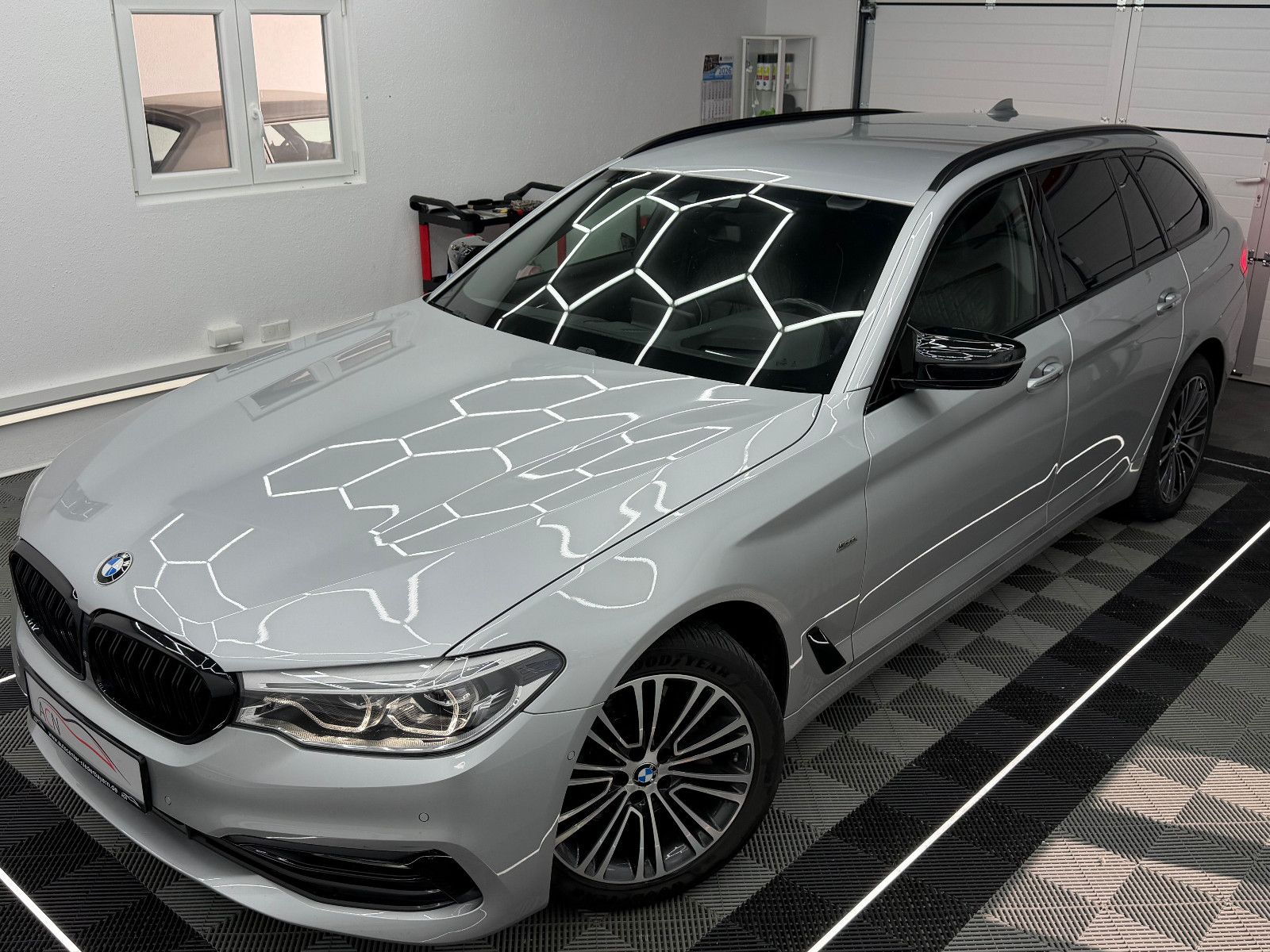 Fahrzeugabbildung BMW 540 d xDrive SPORT Line/360*/LED/HuD/H&K/ACC