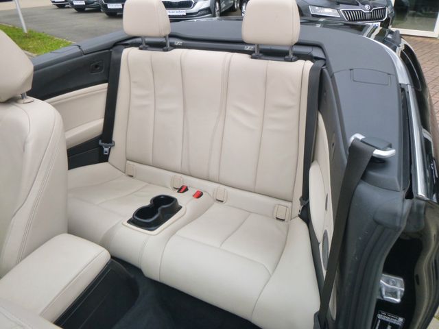 Fahrzeugabbildung BMW 230i Cabrio Sport Line>Sport AUT/Sport-Line/LED<