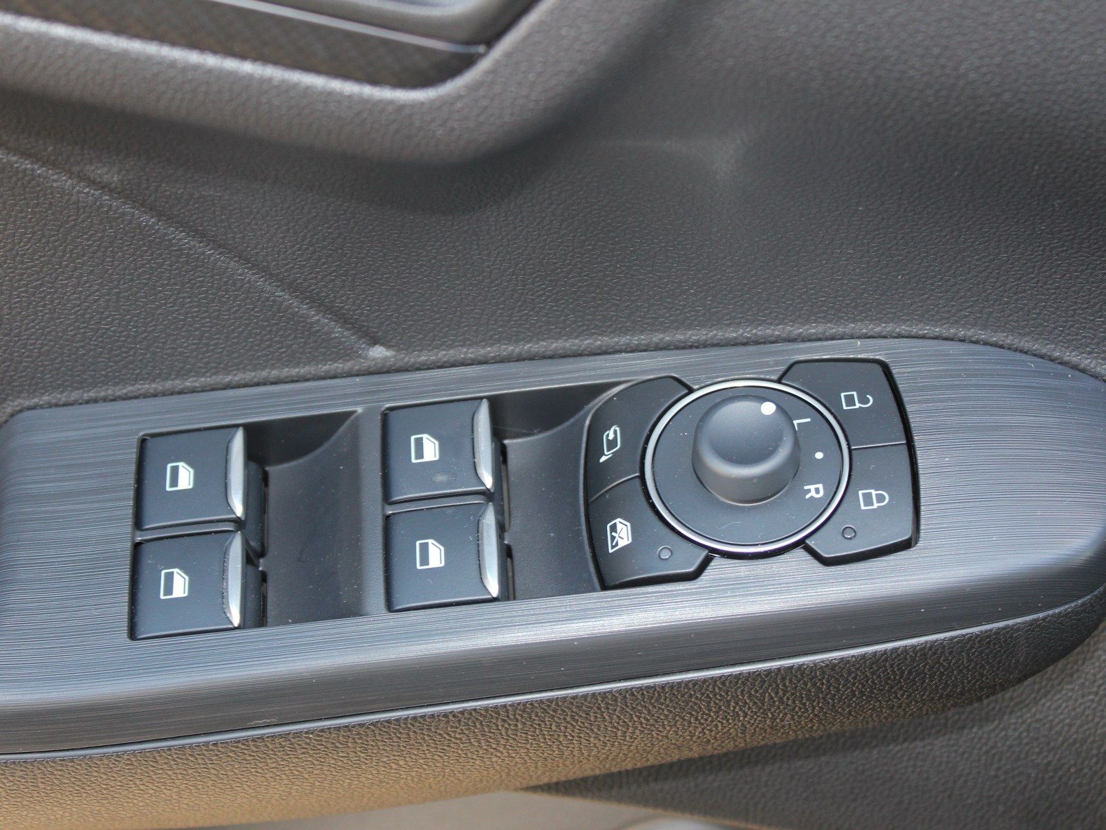 Fahrzeugabbildung Ford Kuga ST-Line