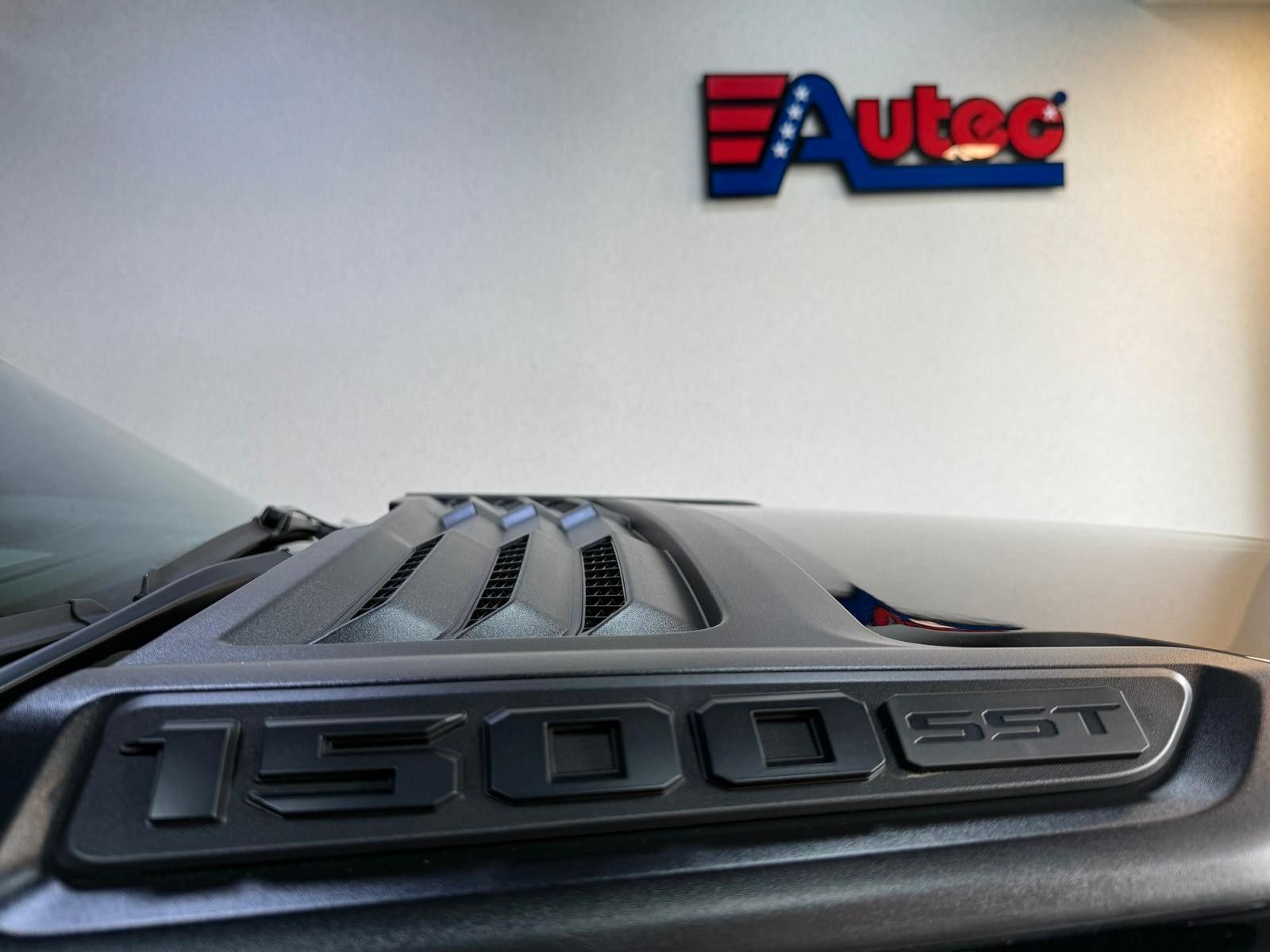 Fahrzeugabbildung Dodge RAM LARAMIE HURRICANE 3.0L-
