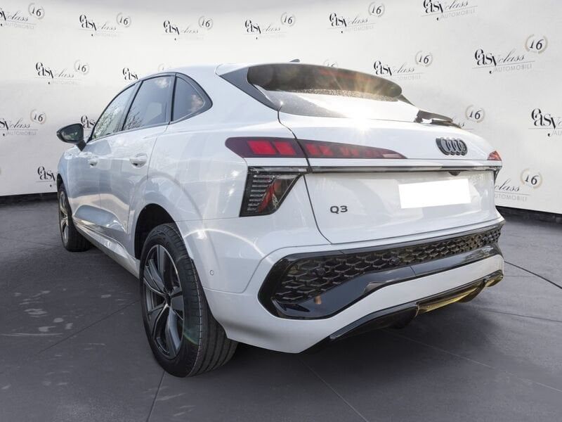 Audi Q3 Sportback TFSI 110 Kw S tronic S Line Ed imagem 2