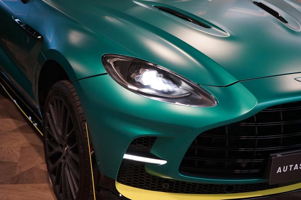 Aston Martin DBX
