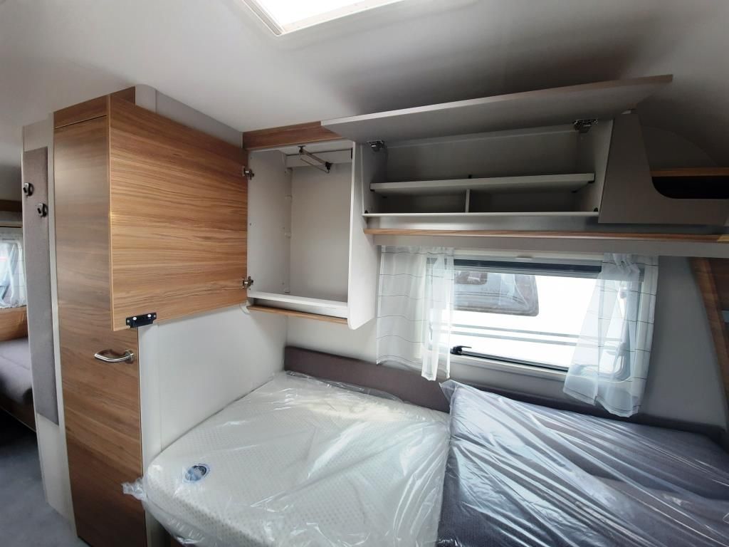 Fahrzeug Übersicht 13 Fahrzeugabbildung Dethleffs Nomad 460 EL Verfüg./Sparen Sie 5.183,- €