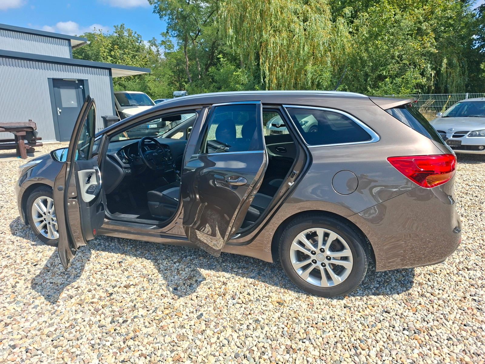 Kia cee'd 2015 — photo 8