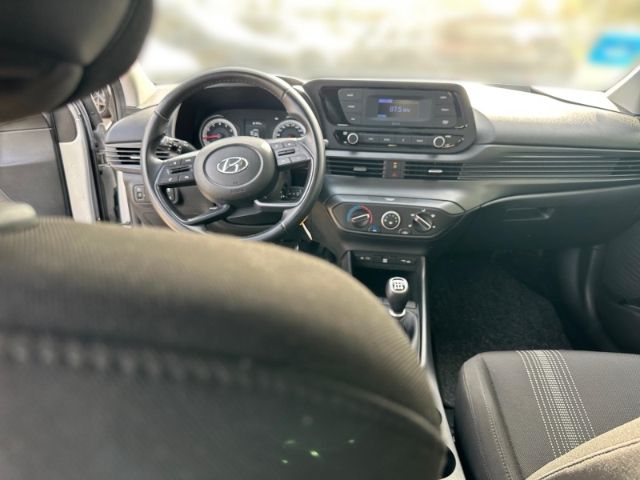 Fahrzeugabbildung Hyundai BAYON Pure 2WD Apple CarPlay Android Auto DAB Sp
