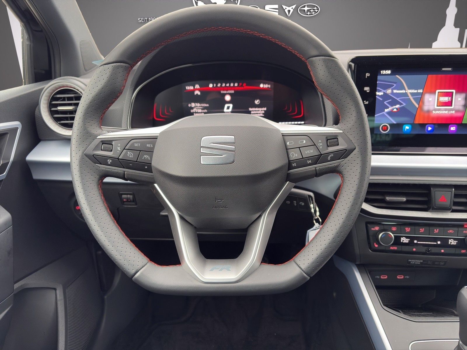 Fahrzeugabbildung SEAT Arona FR 1.0 TSI  DSG LED/ACC/NAVI/AHK