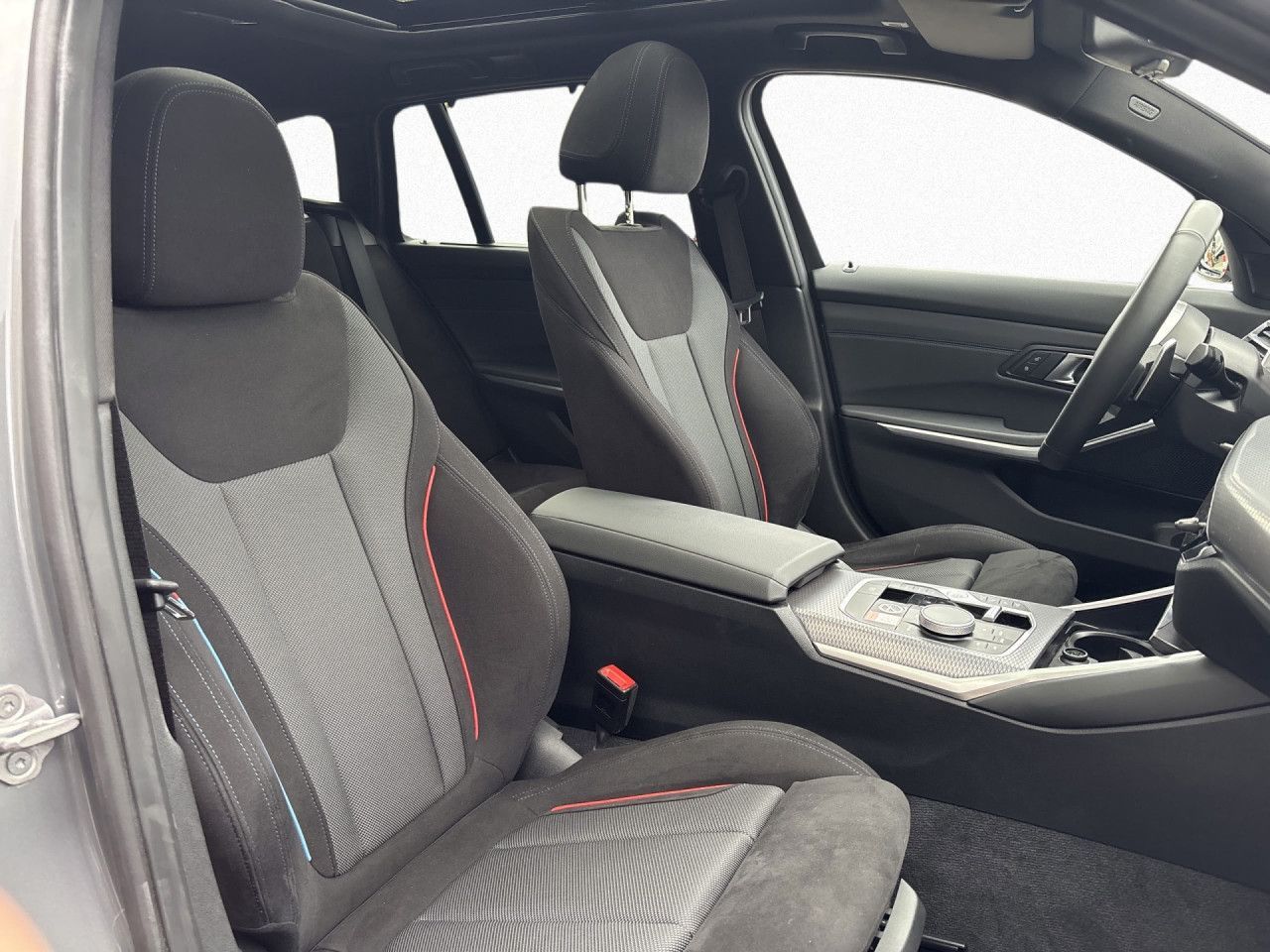 BMW 330 - Bild 12