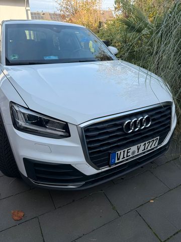 AUDI Q2 35 TDI S tronic design