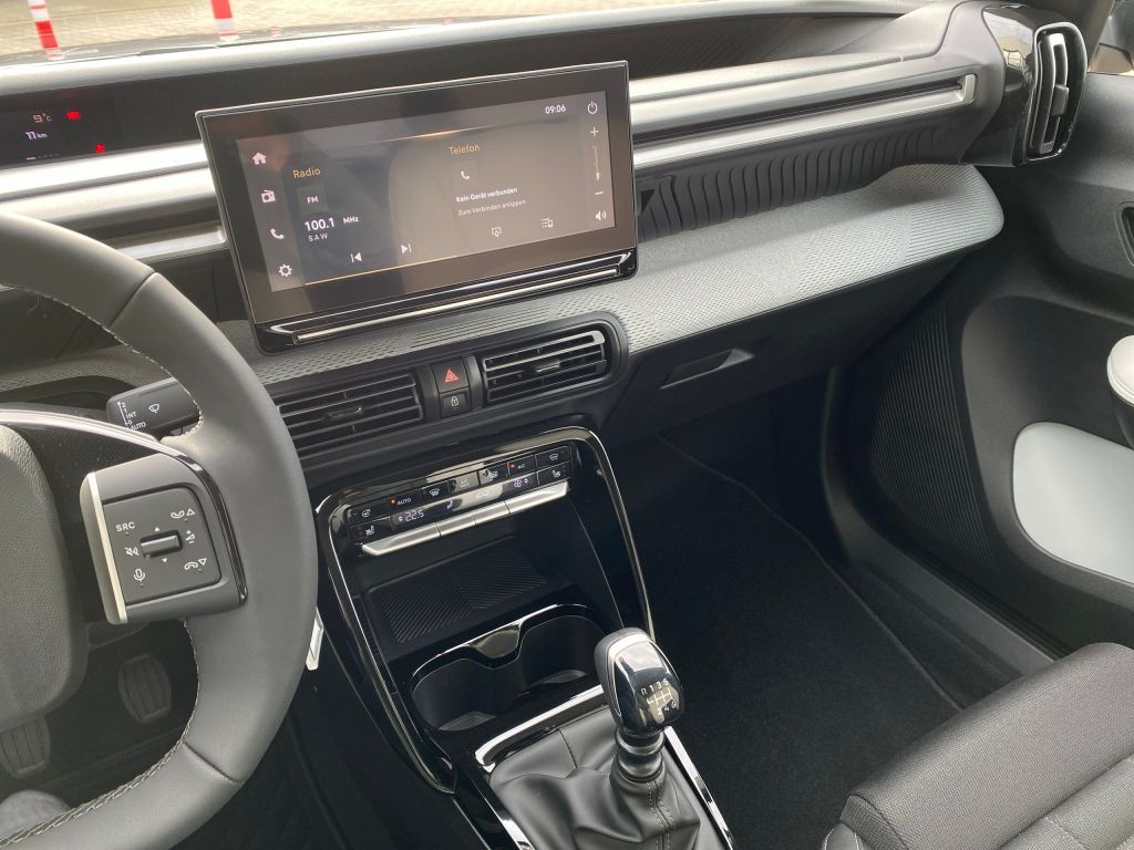 Fahrzeugabbildung Citroën C3 Aircross Turbo 100 PLUS *Winterpaket*Cam*CP*
