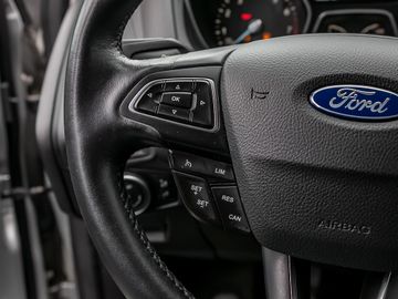 Ford Focus Turnier 1.0 Business Kamera Winterpaket