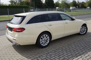 Mercedes E 220 - 4