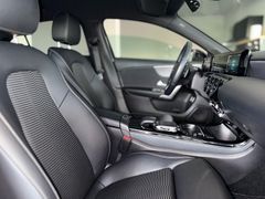MERCEDES-BENZ A 180 Progressive Limousine - Thumbnail 37