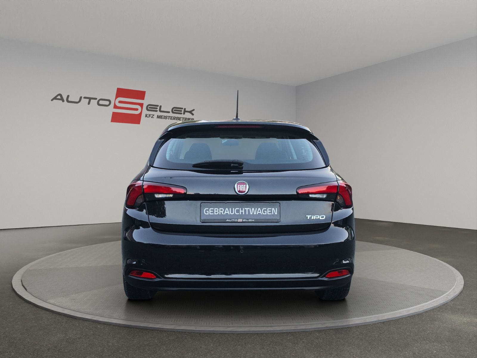 Fahrzeugabbildung Fiat Tipo Street NAVI SHZ PDC